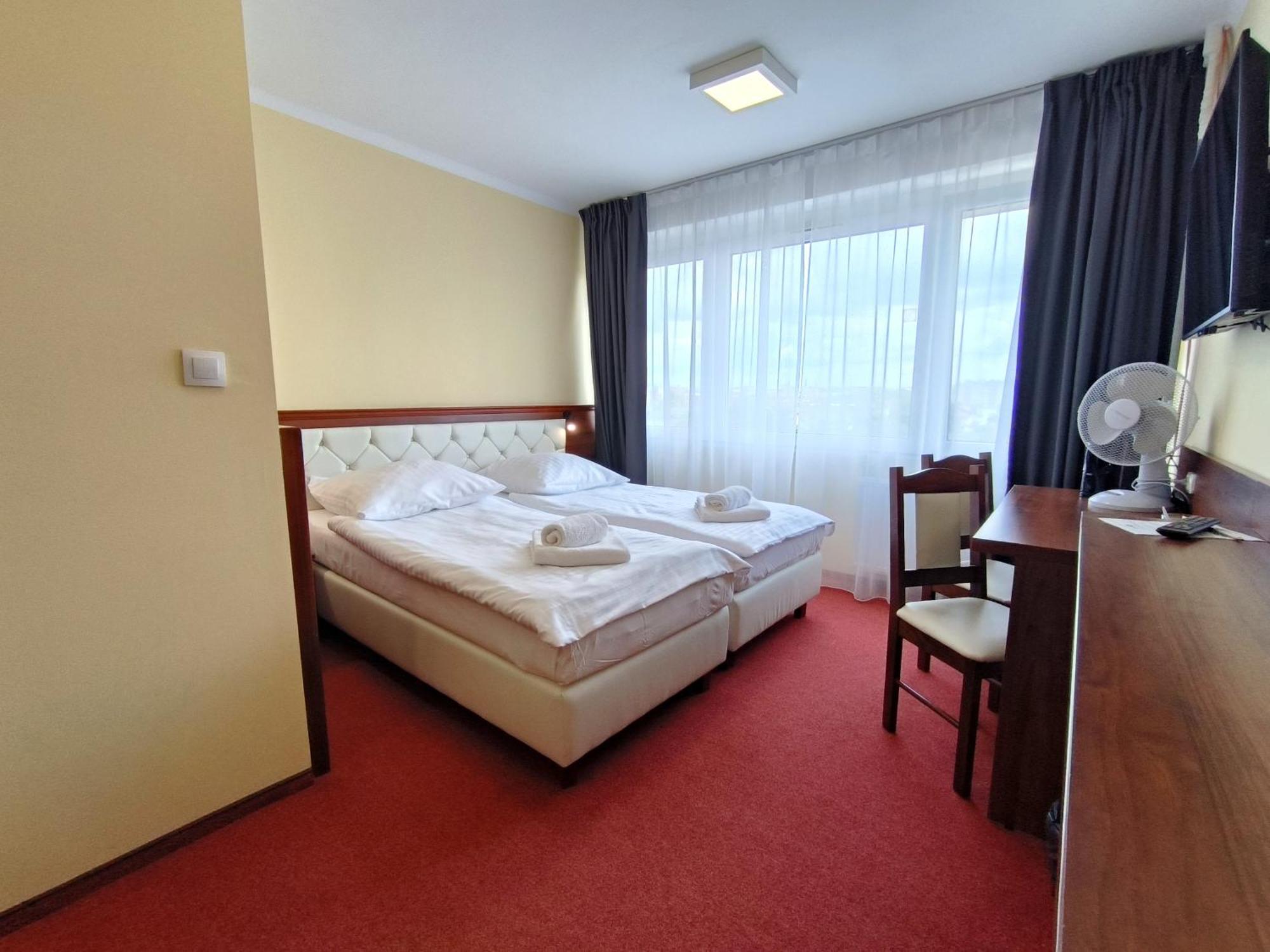 Hotel Sill Kielce Exterior photo